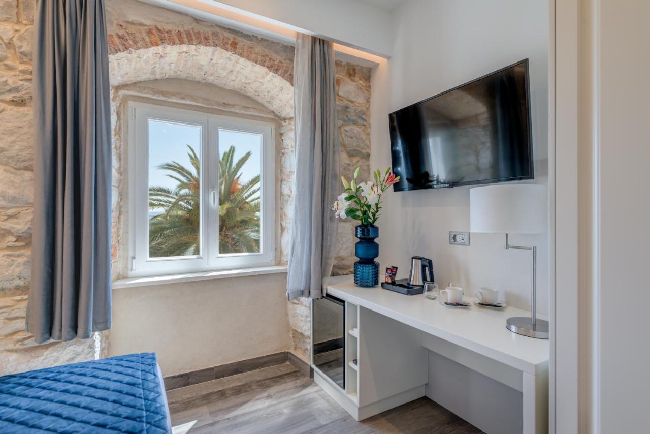 Palms Promenade Luxury Rooms Спліт Екстер'єр фото